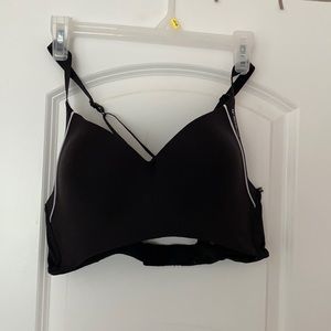 BRAND NEW SPORTS BRA